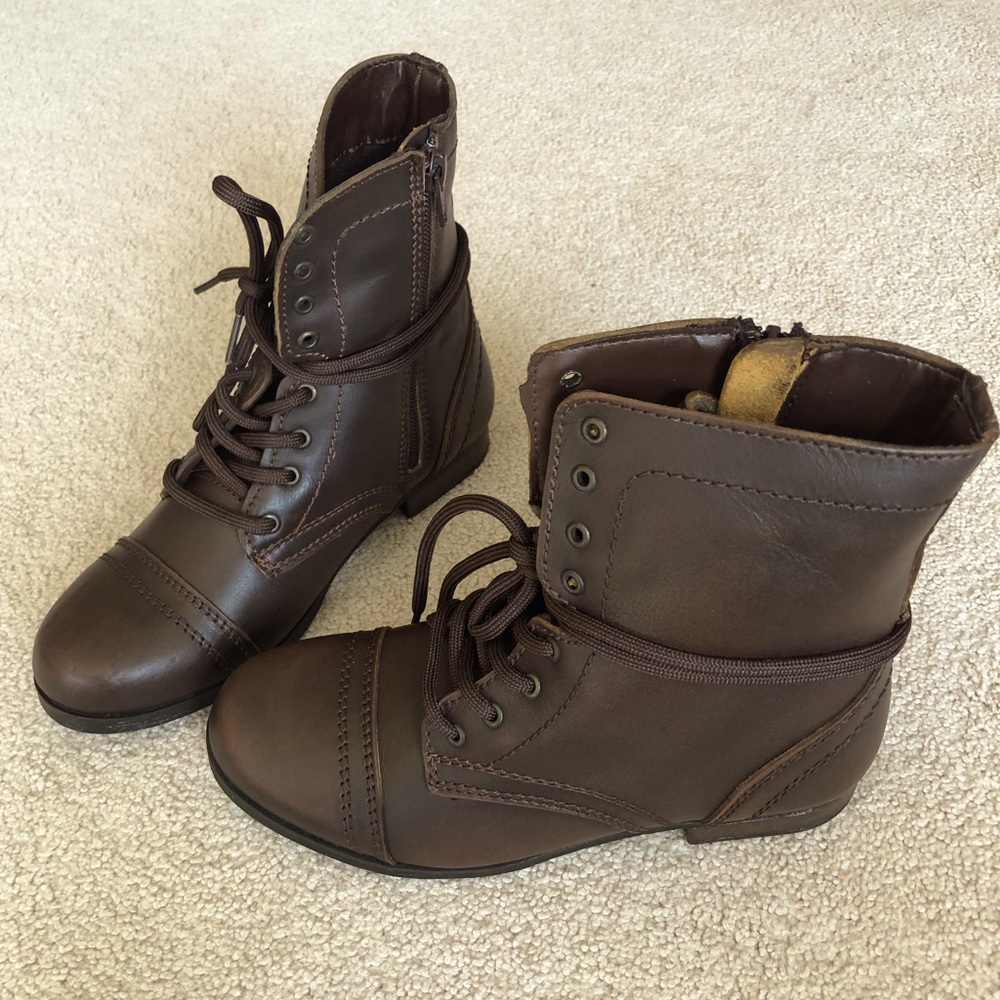 NWT Steve Madden combat boots JTROOPA 3 brown